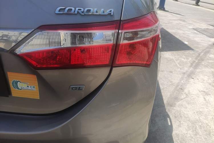 Used Toyota Corolla 2014 1.6L CVT GL Right Rear Taillight