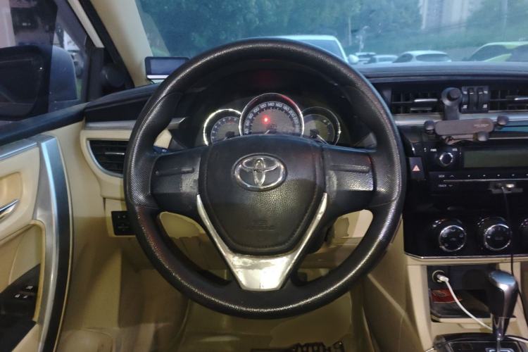Used Toyota Corolla 2014 1.6L CVT GL Steering Wheel