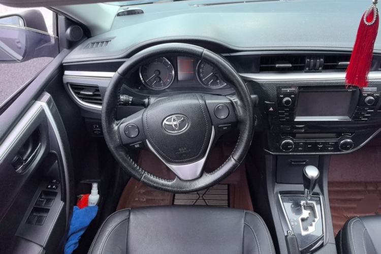 Used Toyota Corolla 2014 1.6L CVT GLX-i Steering Wheel