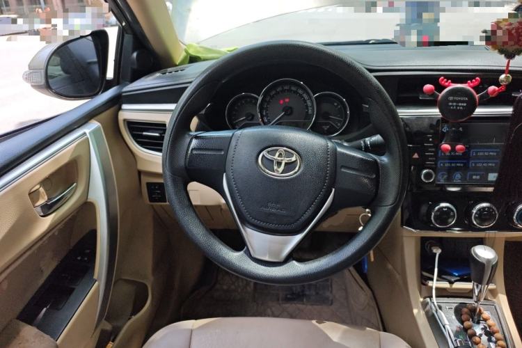 Used Toyota Corolla 2014 1.6L CVT GL Steering Wheel