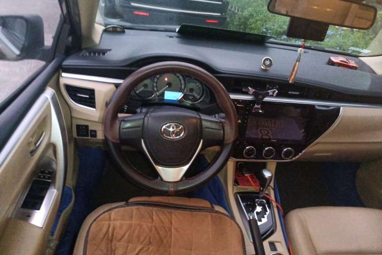 Used Toyota Corolla 2014 1.6L CVT GL Steering Wheel