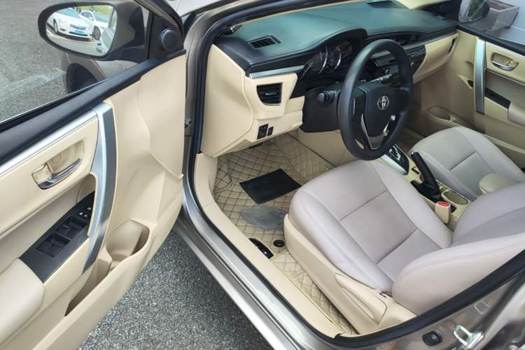 Used Toyota Corolla 2014 1.6L CVT GL Driver Seat