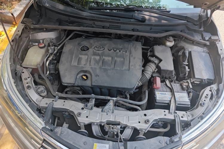 Used Toyota Corolla 2014 1.6L CVT GL-i Engine Bay