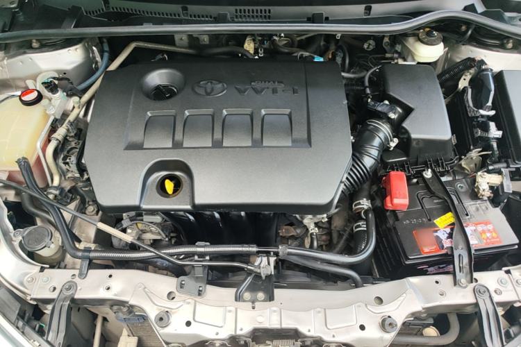 Used Toyota Corolla 2014 1.6L CVT GL Engine Bay