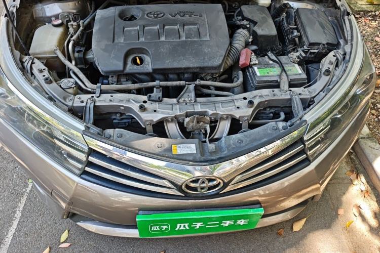 Used Toyota Corolla 2014 1.6L CVT GL Engine Bay