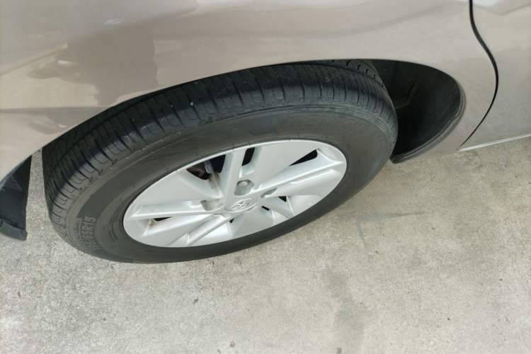 Used Toyota Corolla 2014 1.6L CVT GL Exterior 5