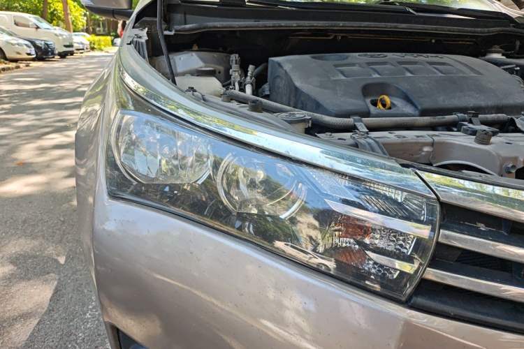 Used Toyota Corolla 2014 1.6L CVT GL Right Front Headlight