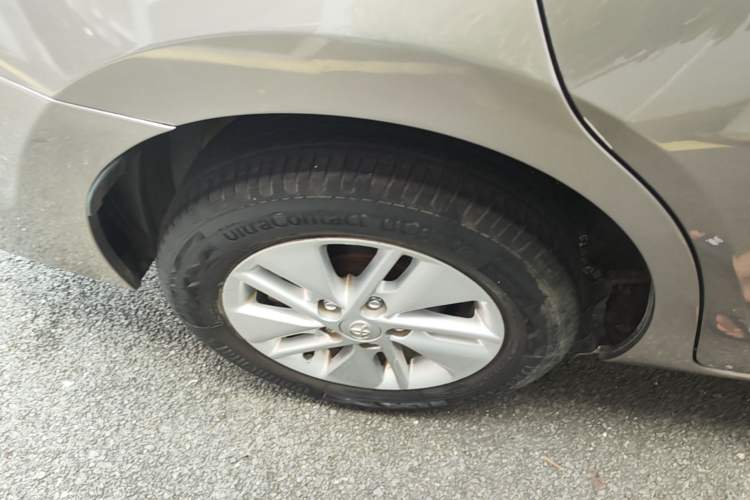 Used Toyota Corolla 2014 1.6L CVT GL Right Rear Wheel Hub