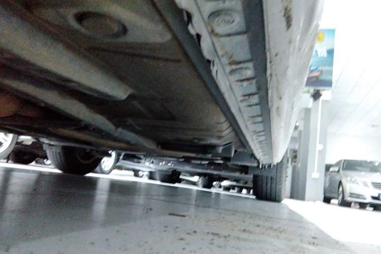 Used Toyota Corolla 2014 1.6L CVT GL Right Side Sill