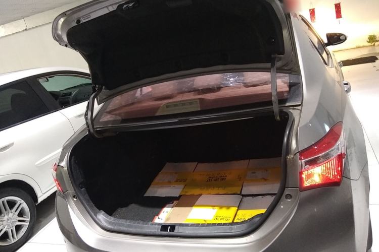 Used Toyota Corolla 2014 1.6L CVT GL Trunk