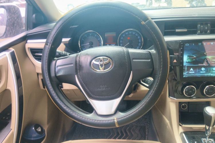 Used Toyota Corolla 2014 1.6L CVT GL-i Steering Wheel