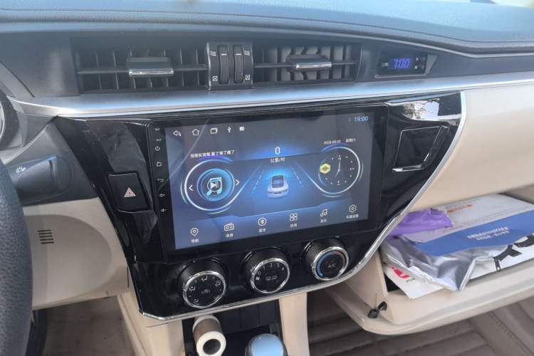 Used Toyota Corolla 2014 1.6L CVT GL Audio And AC Panel