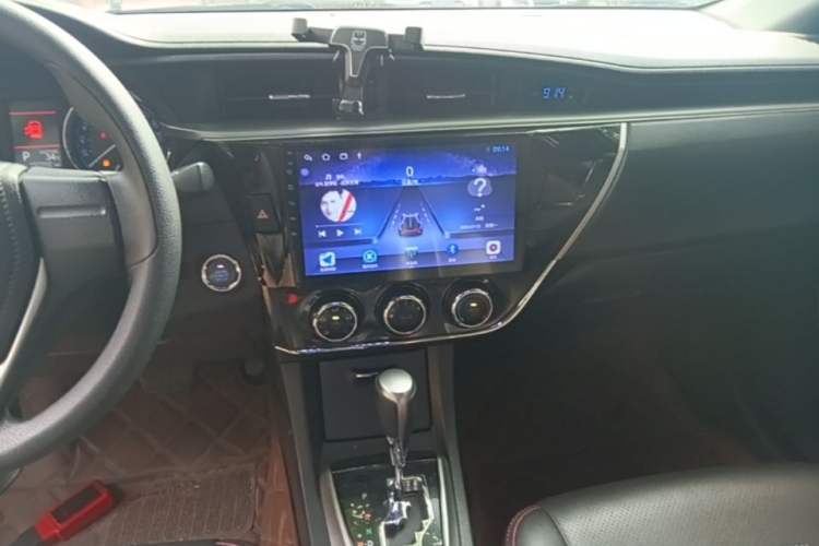Used Toyota Corolla 2014 1.6L CVT GL-i Audio And AC Panel