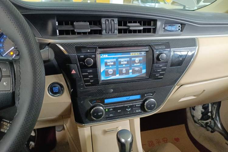 Used Toyota Corolla 2014 1.8L CVT Top-of-the-Line Version Audio And AC Panel