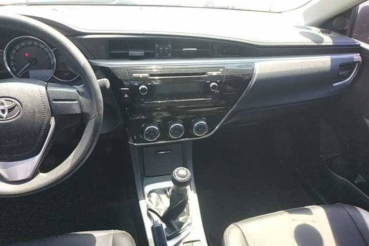 Used Toyota Corolla 2014 1.6L Manual GL Audio And AC Panel