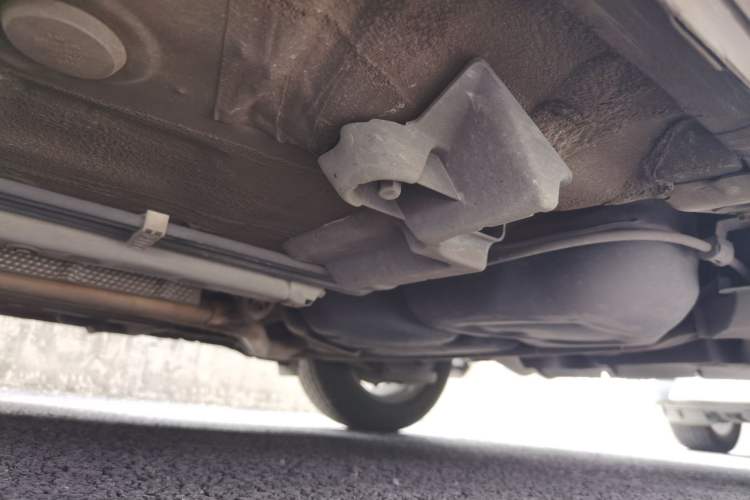 Used Toyota Corolla 2014 1.6L CVT GL Chassis Rear Left