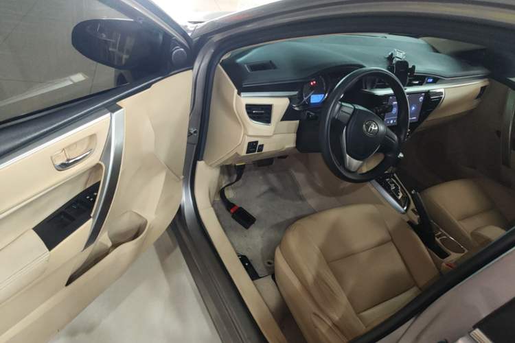 Used Toyota Corolla 2014 1.6L CVT GL Driver Seat