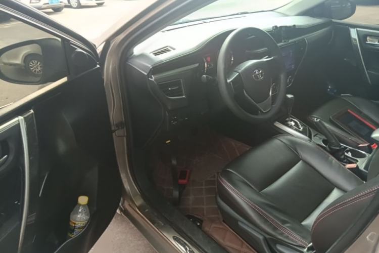 Used Toyota Corolla 2014 1.6L CVT GL-i Driver Seat