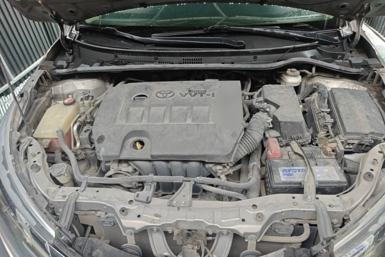 Used Toyota Corolla 2014 1.6L CVT GL-i Engine Bay