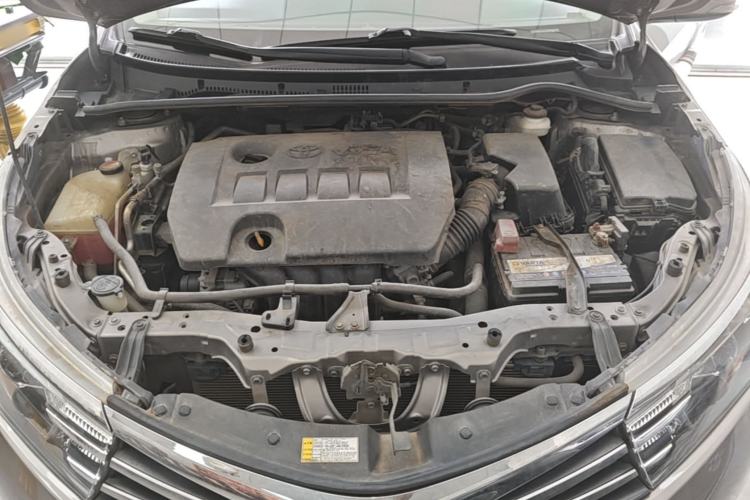 Used Toyota Corolla 2014 1.6L CVT GL Engine Bay