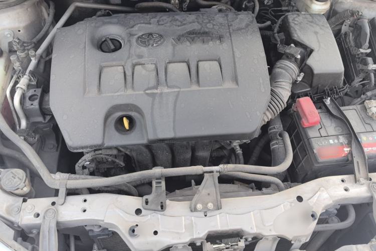 Used Toyota Corolla 2014 1.6L CVT GL Engine Bay
