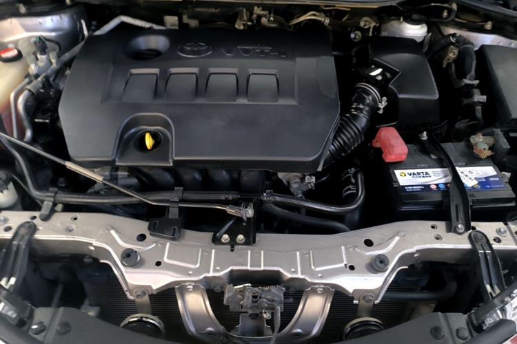 Used Toyota Corolla 2014 1.6L CVT GL Engine Bay