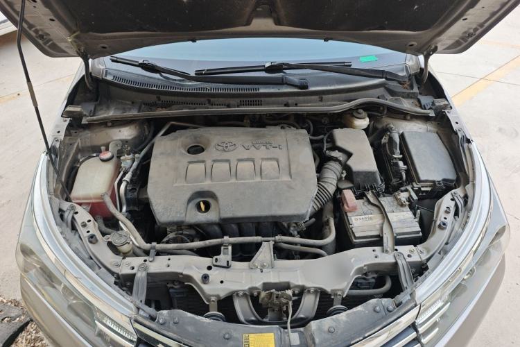 Used Toyota Corolla 2014 1.6L CVT GL Engine Bay