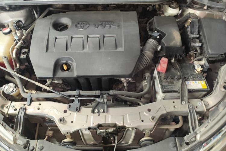 Used Toyota Corolla 2014 1.6L CVT GL Engine Bay