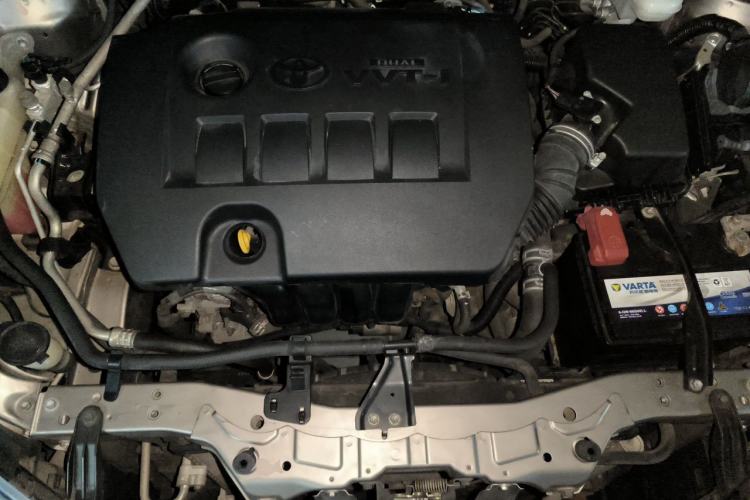 Used Toyota Corolla 2014 1.6L CVT GL-i Engine Bay