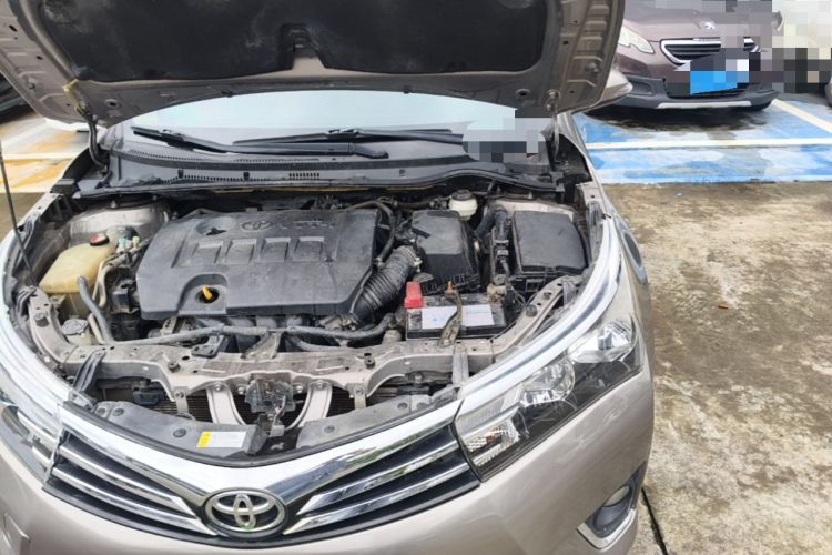 Used Toyota Corolla 2014 1.6L CVT GL Engine Bay Left