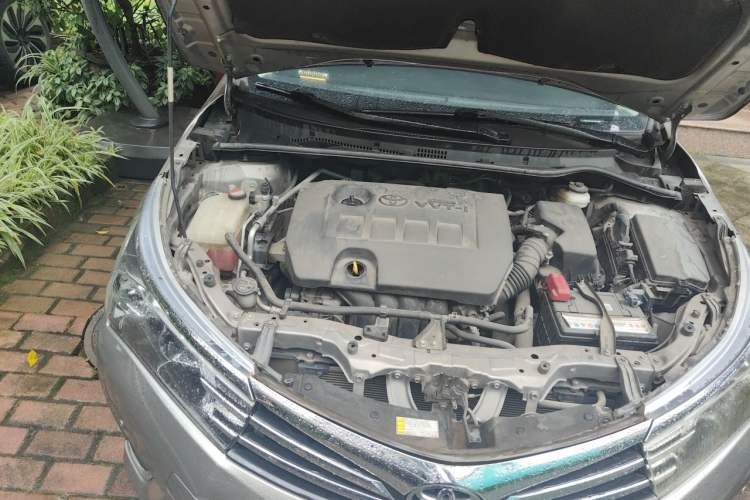 Used Toyota Corolla 2014 1.6L CVT GL-i Leather Edition Engine Bay Right