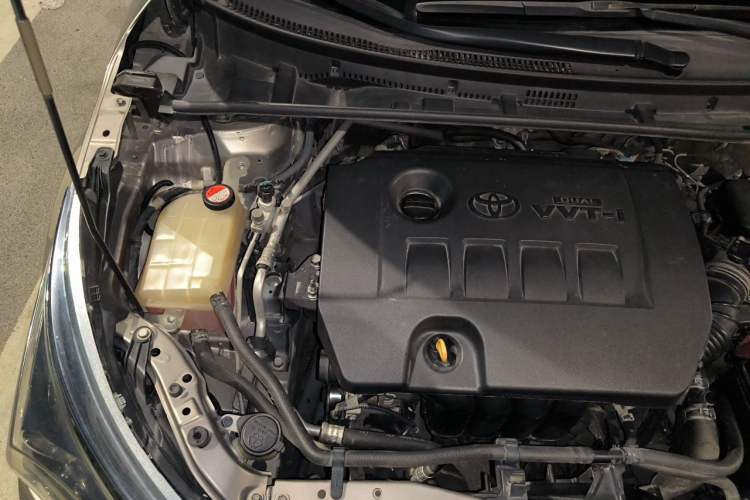 Used Toyota Corolla 2014 1.6L CVT GL-i Leather Edition Engine Bay Right