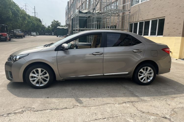 Used Toyota Corolla 2014 1.8L CVT Top-of-the-Line Version Exterior 10