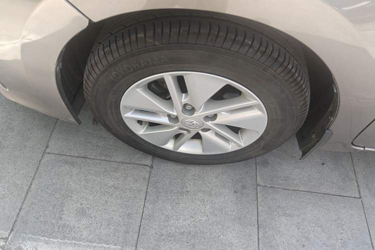 Used Toyota Corolla 2014 1.6L CVT GL-i Exterior 2
