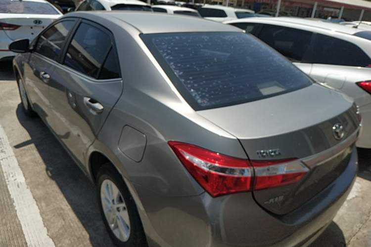 Used Toyota Corolla 2014 1.6L Manual GL Exterior 2