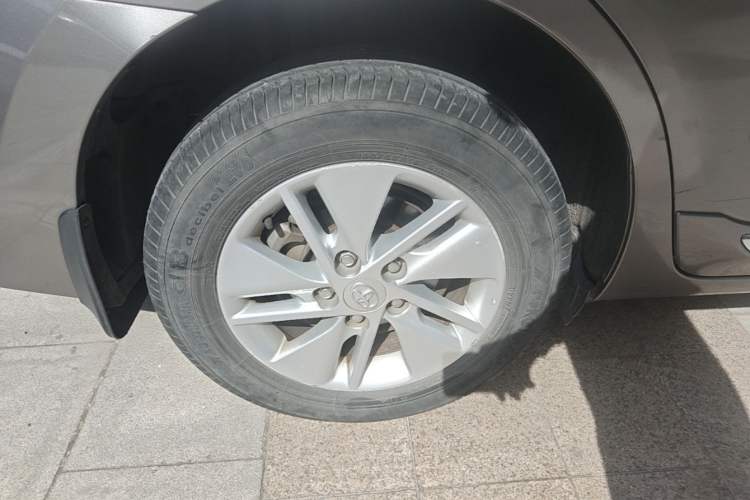 Used Toyota Corolla 2014 1.6L CVT GL-i Exterior 3