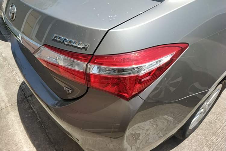 Used Toyota Corolla 2014 1.6L Manual GL Exterior 3