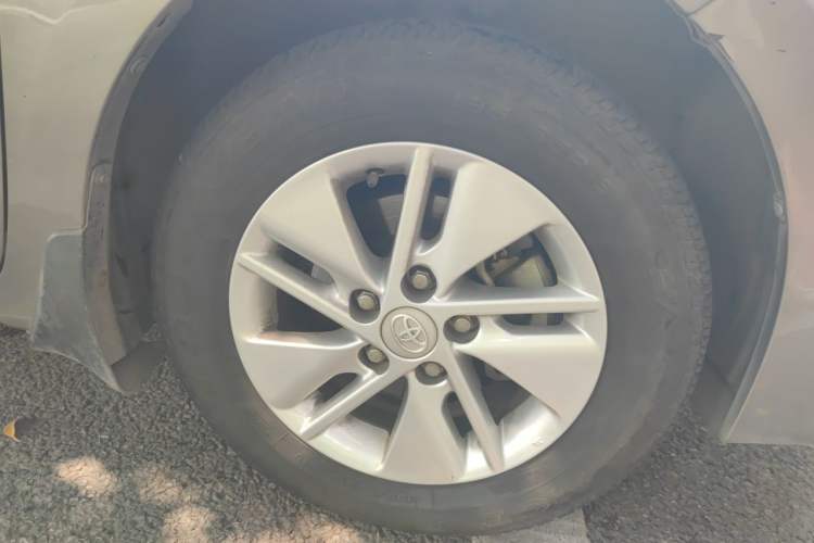 Used Toyota Corolla 2014 1.6L Manual GL Exterior 7