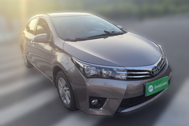 Used Toyota Corolla 2014 1.6L CVT GL Front Right 45 Deg