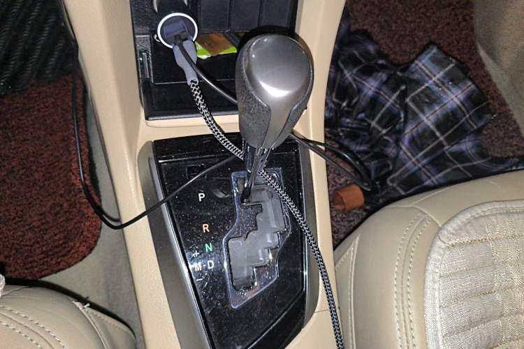 Used Toyota Corolla 2014 1.6L CVT GL Gear Lever