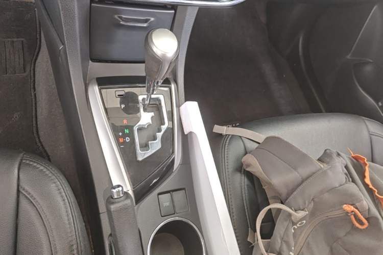 Used Toyota Corolla 2014 1.6L CVT GL Gear Lever