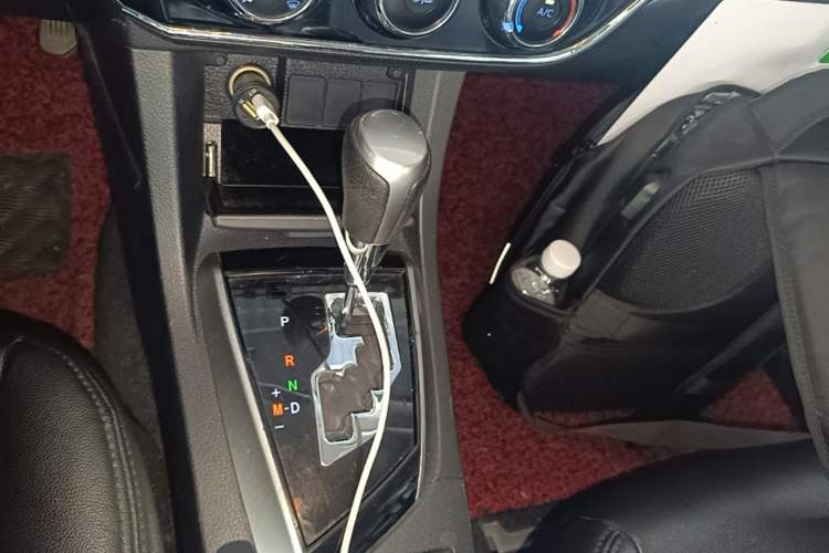 Used Toyota Corolla 2014 1.6L CVT GL Gear Lever