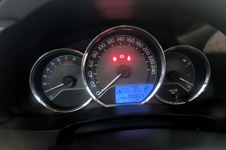 Used Toyota Corolla 2014 1.6L CVT GL Instrument Cluster
