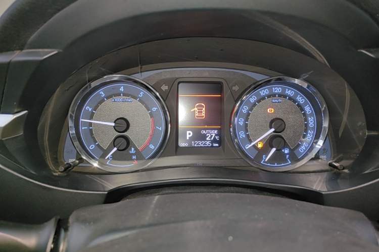 Used Toyota Corolla 2014 1.6L CVT GLX-i Instrument Cluster