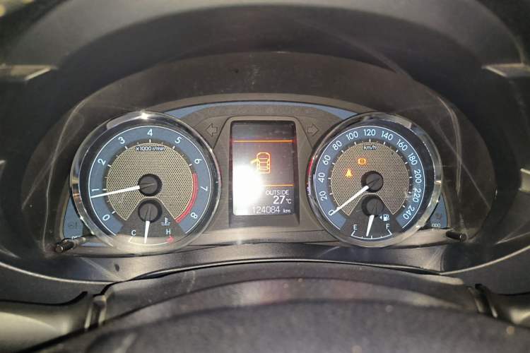Used Toyota Corolla 2014 1.6L CVT GL-i Leather Edition Instrument Cluster