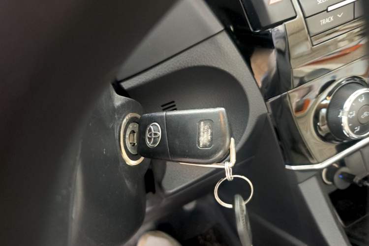 Used Toyota Corolla 2014 1.6L CVT GL Interior 1