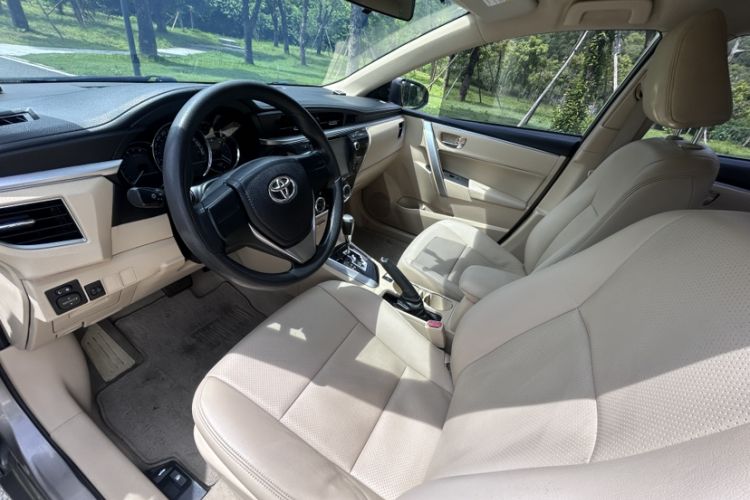 Used Toyota Corolla 2014 1.6L CVT GL Interior 1