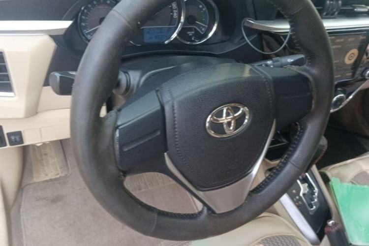Used Toyota Corolla 2014 1.6L CVT GL Interior 2