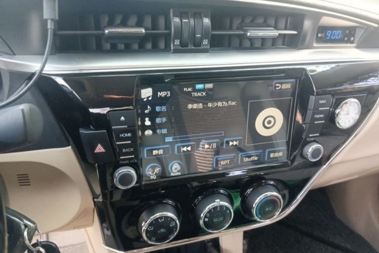 Used Toyota Corolla 2014 1.6L CVT GL Interior 3