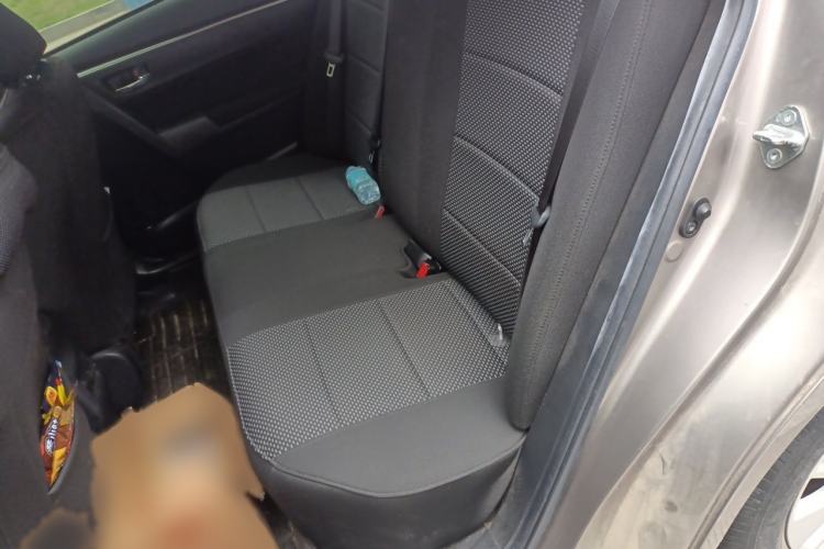 Used Toyota Corolla 2014 1.6L CVT GL Interior 4